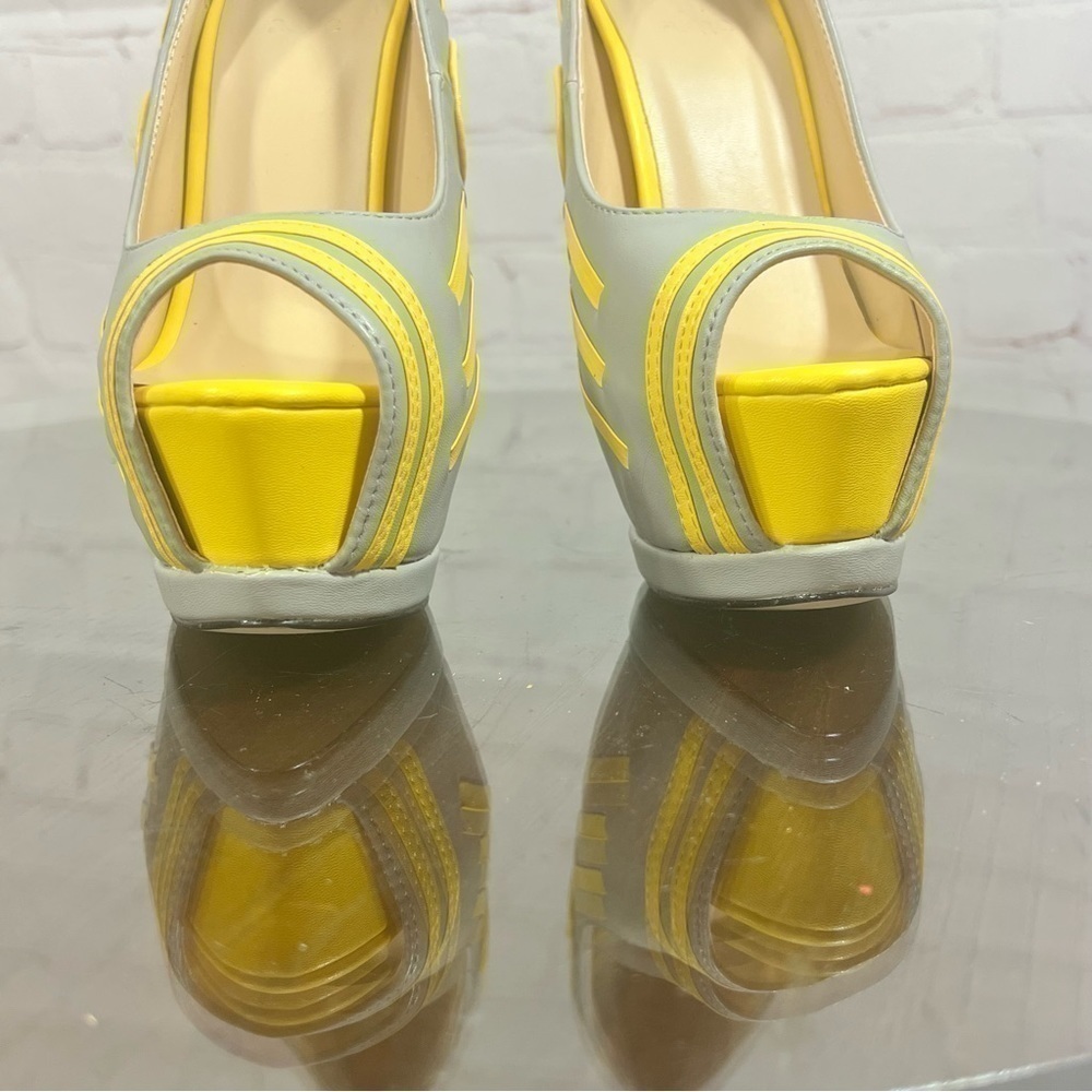 BEAU & ASHE super sexy sky high 6” heels with 2” platforms Yellow & Grey 6 Euc - Picture 12 of 16
